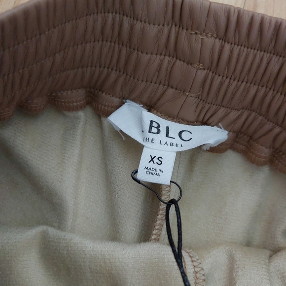 LBLC Sidney shorts vegan leather nwt size XS - Picture 8 of 8